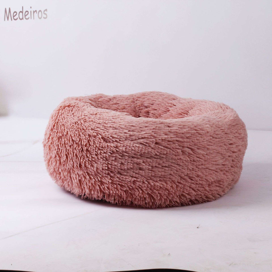 Plush Donut Pet Nest – Calming Bed for Cats & Dogs