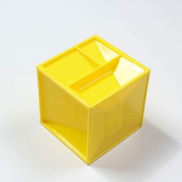 Kitchen Gadgets With Scale And Small Measuring Cup Integrated Baking Measurement - Gadget Aliens